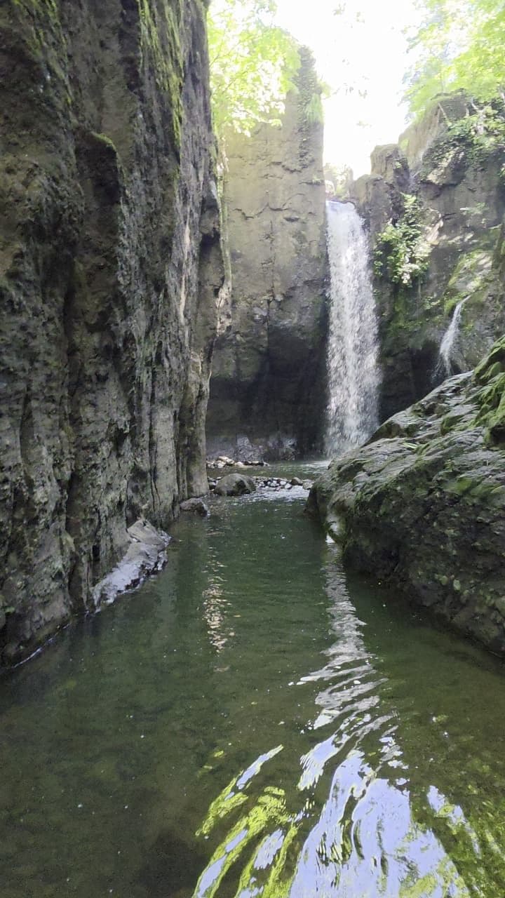 Hike to the Tamanique Waterfalls